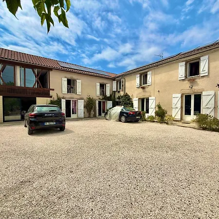 D'hôtes - Parking&petit-déjeuner *